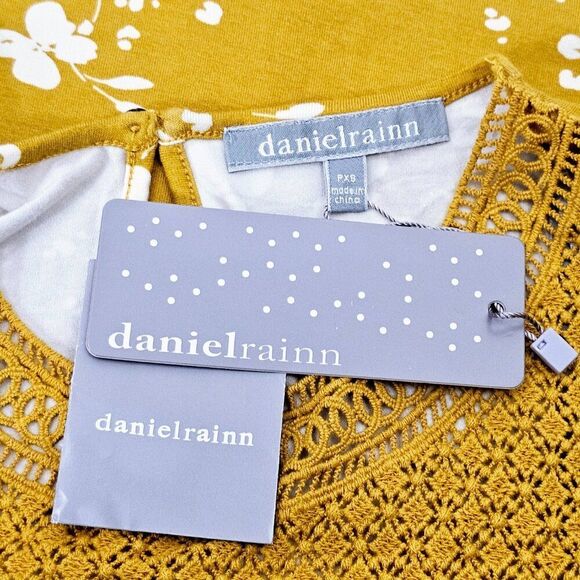 Daniel Rainn Women's Yellow Crochet Yoke Sleeveless Floral Top Size XSP NWT - Picture 10 of 15